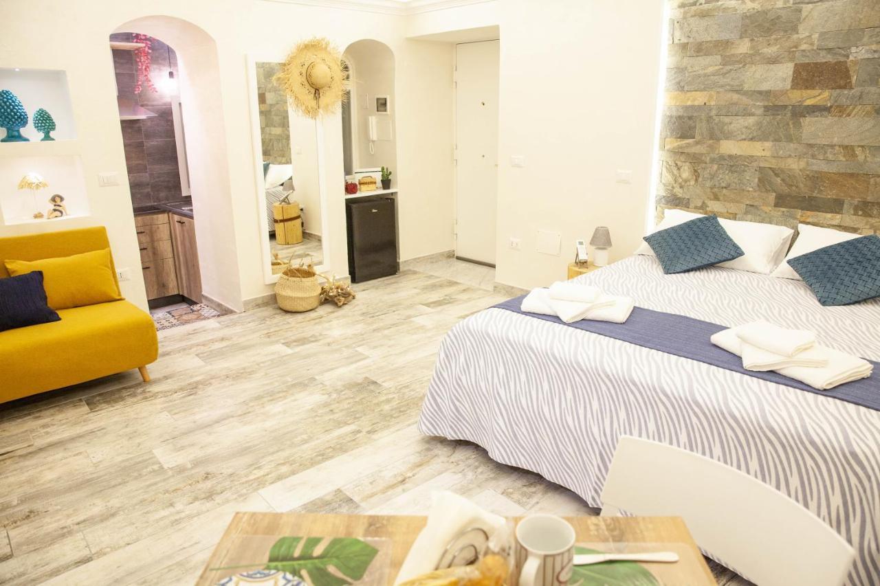 Plebiscito House - Casa Vacanze Napoli ภายนอก รูปภาพ