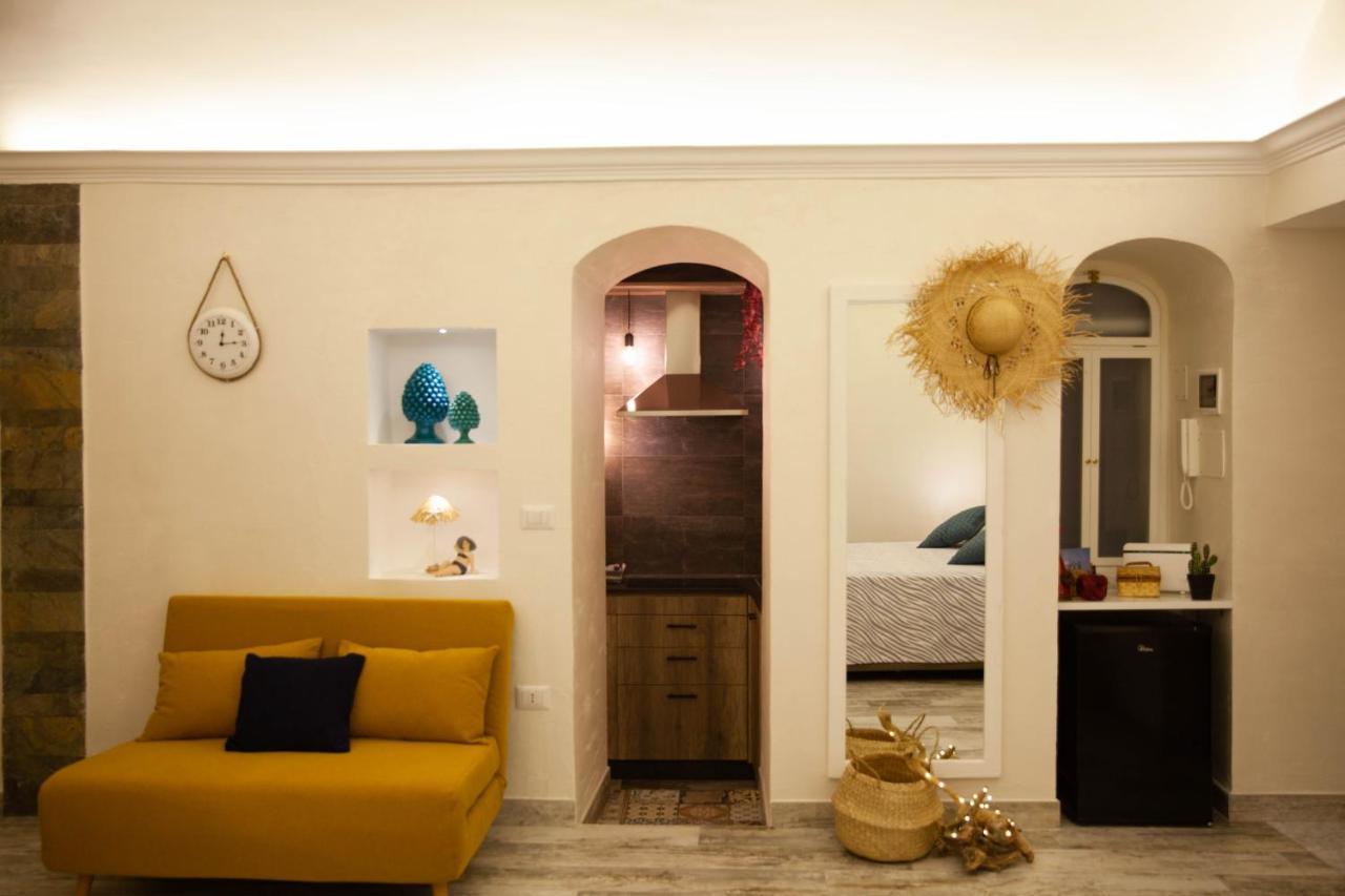 Plebiscito House - Casa Vacanze Napoli ภายนอก รูปภาพ