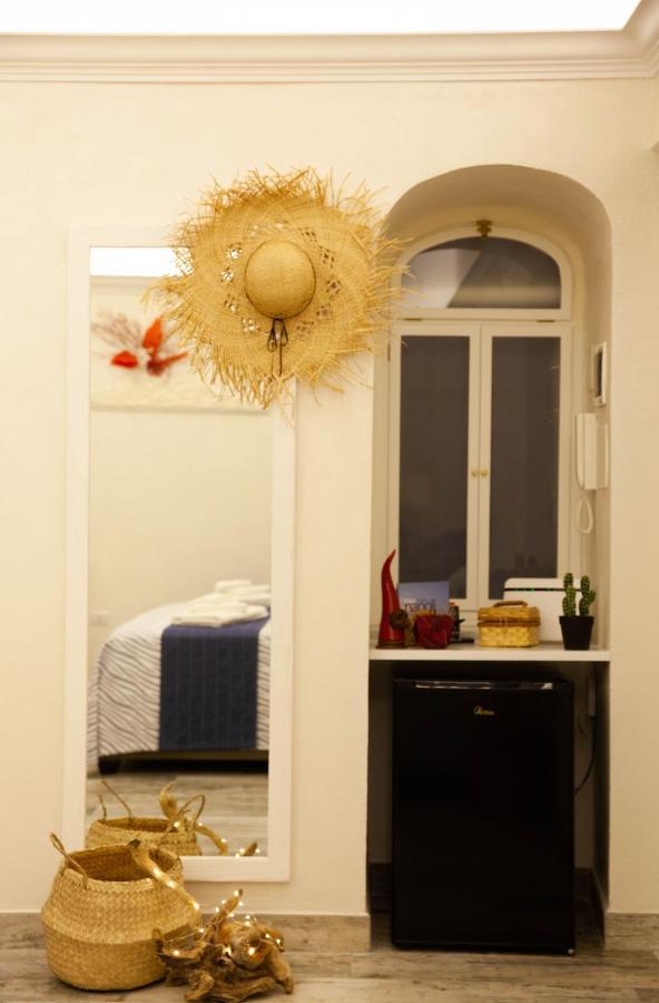 Plebiscito House - Casa Vacanze Napoli ภายนอก รูปภาพ