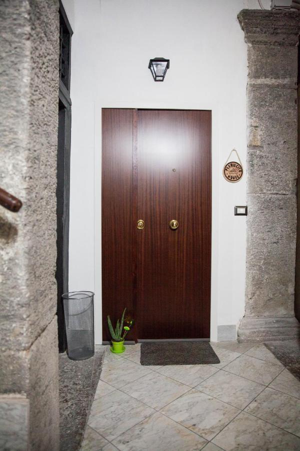 Plebiscito House - Casa Vacanze Napoli ภายนอก รูปภาพ