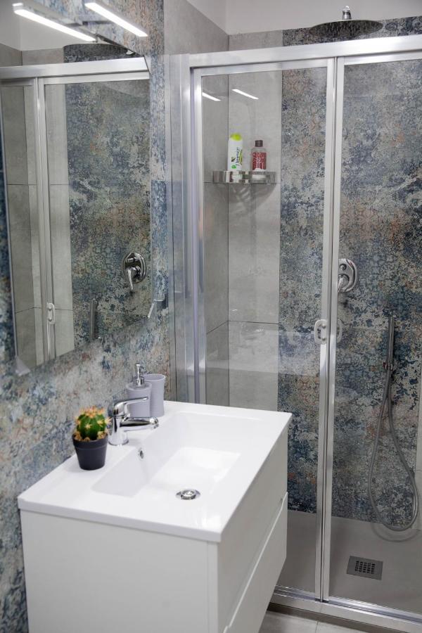 Plebiscito House - Casa Vacanze Napoli ภายนอก รูปภาพ